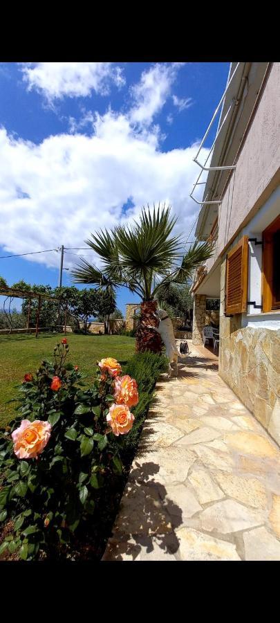 Apartamento Porto Vito Aigosthena Exterior foto