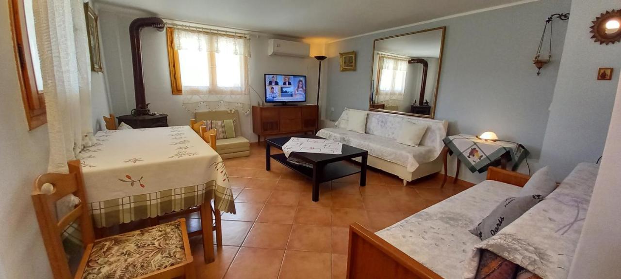 Apartamento Porto Vito Aigosthena Exterior foto